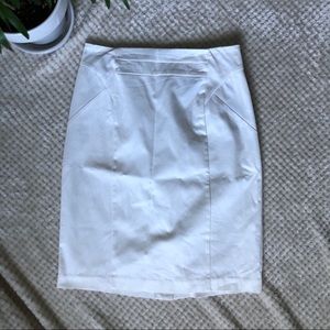 White Worthington pencil skirt